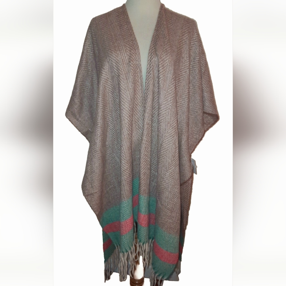 Nwt Just Jamie knit Kimono